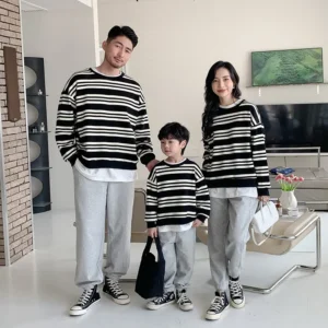 kf-S511da17581d54074bf11ac59f1655410U-Spring-Retro-color-stripe-parent-child-hoodies-fashion-Loose-family-matching-sweatshirts