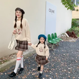 Mom And Daughter Sweatshirt Clothes Baby Girls Plaid Skirts Set Women Two Piece Outfits 2023 Winter Korean Children's Clothing